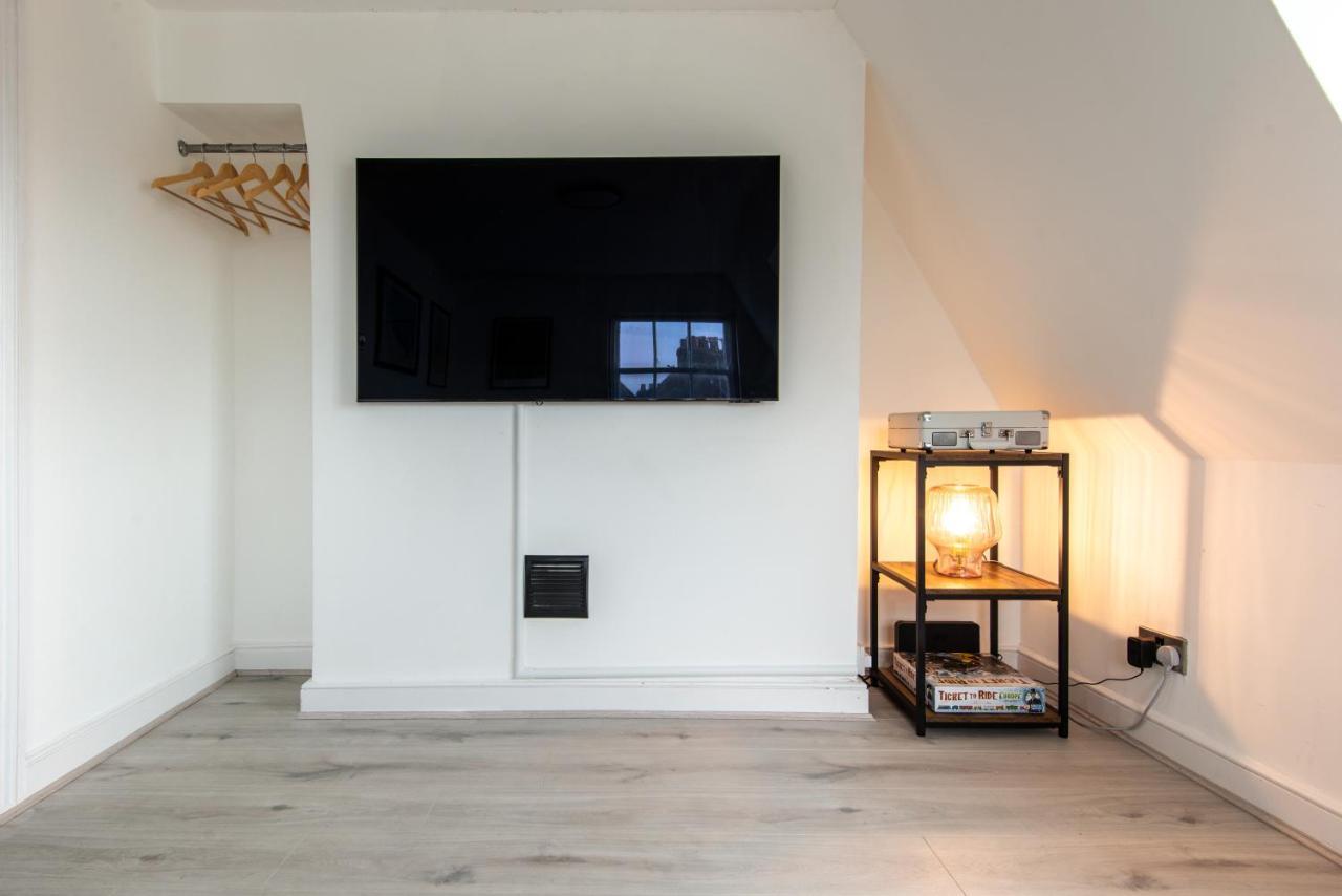 Central One-Bedroom, 99 Steps To The Sea Brighton Eksteriør billede